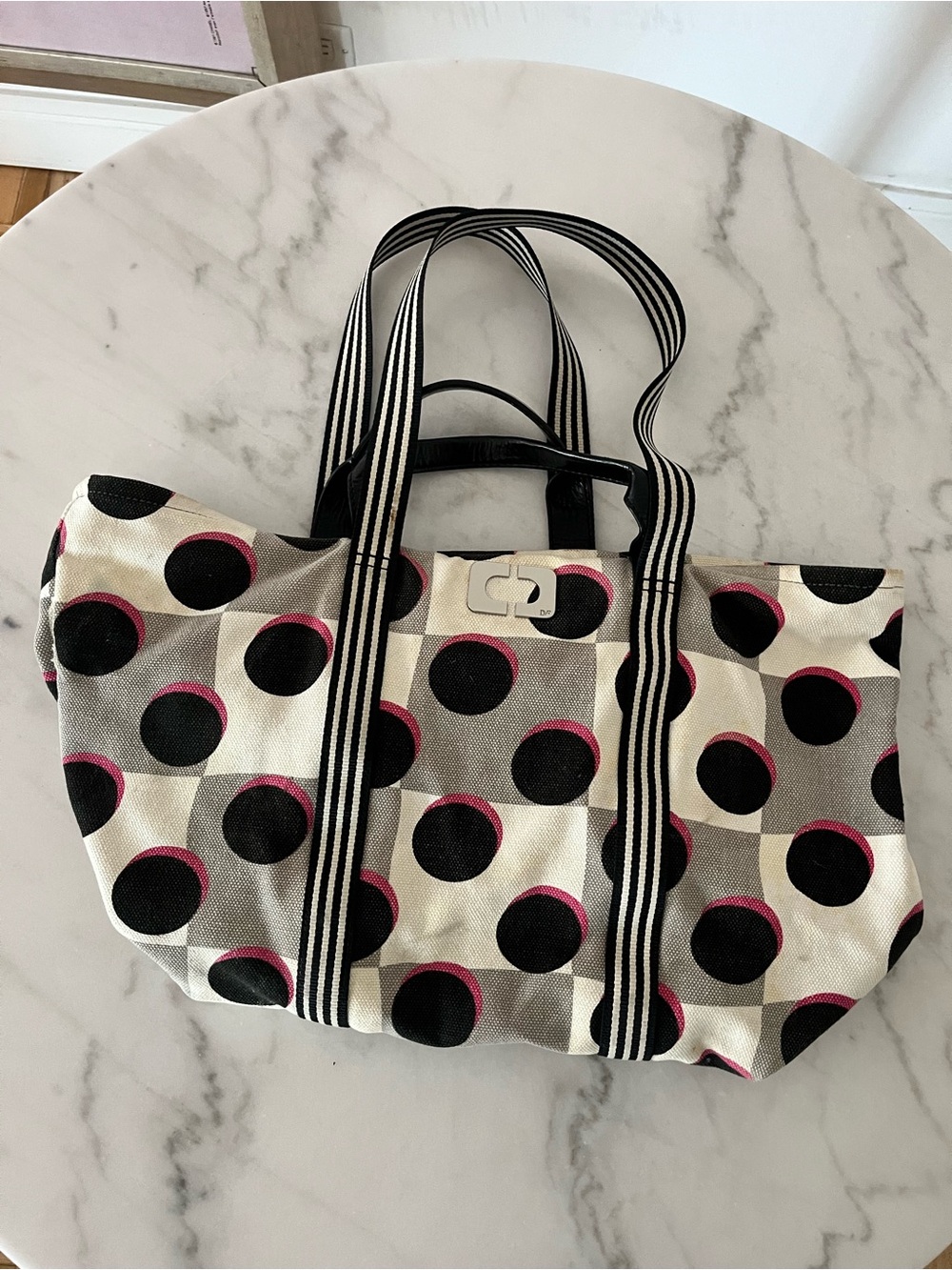 DVF Diane von Furstenberg Canvas Tote — Graphic Op-Art Print